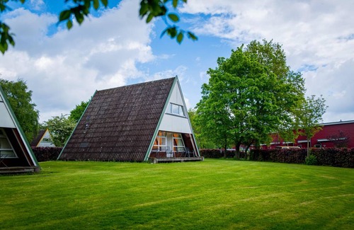 Damp House | 65 m² House ∙ 2 bedrooms ∙ 6 guests