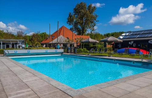 Velsen-Zuid Resort | 65 m² Resort ∙ 3 bedrooms ∙ 10 guests