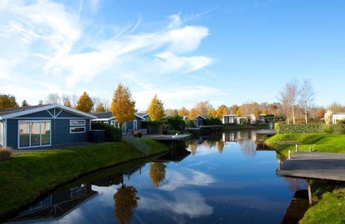 Velsen-Zuid Resort | 65 m² Resort ∙ 3 bedrooms ∙ 10 guests