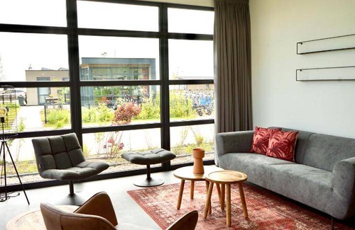 Velsen-Zuid Resort | 65 m² Resort ∙ 3 bedrooms ∙ 10 guests