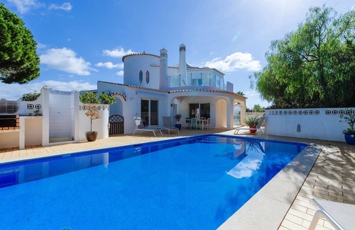 Areias Dos Moinhos Villa | 66 ADM Clara Beautifully Renovated Villa