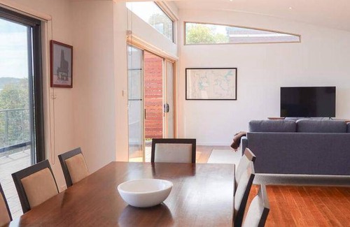 Primrose Sands House | 669 m² House ∙ 3 bedrooms ∙ 5 guests