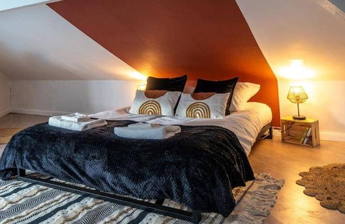 Houilles House | 67 m² House ∙ 2 bedrooms ∙ 8 guests