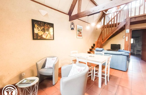 Saint-Cirq-Lapopie House | 68 m² Gîte ∙ 2 bedrooms ∙ 4 guests