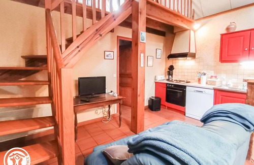 Saint-Cirq-Lapopie House | 68 m² Gîte ∙ 2 bedrooms ∙ 4 guests