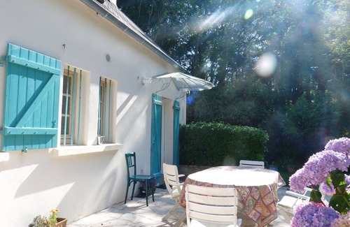 Beuzec-Cap-Sizun House | 685-Ty Kastel Coz 50m from the sea