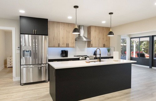 Lake Worth House | 6880 Managed By Brampton Park