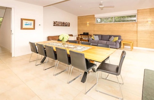 Sandy Point House | 69 Beach Parade, Sandy Point