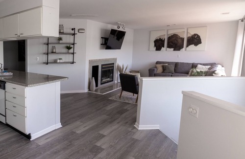 Utica House | 6BD - Riverfront Home w/Gorgeous Views