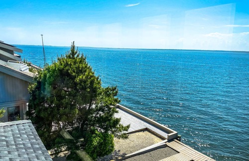 Harvey Cedars House | 6bdrm Unobstructed Bay Front Views Minutes from the Beach