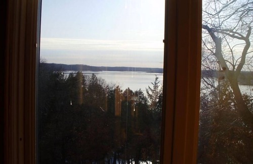 Warsaw House | 6BR/3BA Home Sleeps 20 -410 nightly/Holiday rates apply