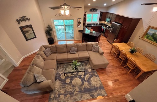 Arden House | 6br/4ba Home w/Game - weekly and monthly rates available