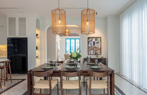Bai Chay Villa | 6BR 5.5bth NEW Villa - 1min walk to beachfront - Tour arrangement