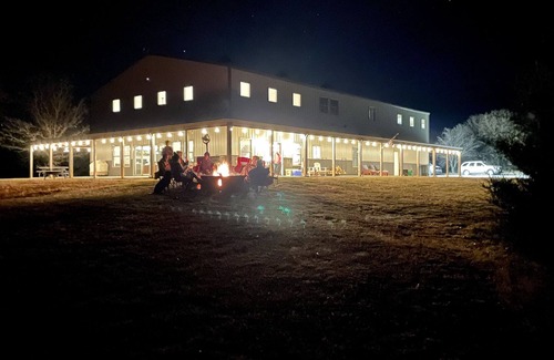 Lexington House | ✓6BR Barndominium ✓4 Bathrooms ✓For Families ✓Quiet ✓120 Acres ✓~4500 sq.ft.