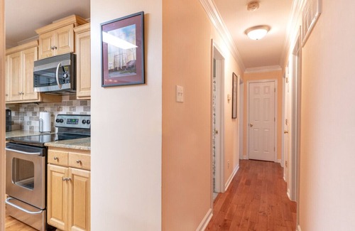 Greensboro House | 6BR Greensboro home with Pool. 3 miles from I-85