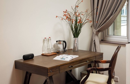 Yen Phu Villa | 6BR sun kissed ANAMOI VILLA near West Lake/Jaccuzzi