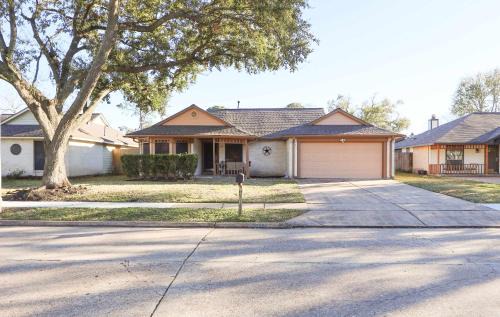 FM 1960 House | 6S Hideout Houston