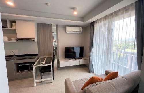 Cherngtalay Apartment | 6th Avenue Surin by Lofty