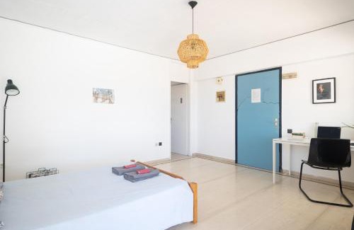 Neapoli Apartment | 6th floor loft in Exarcheia