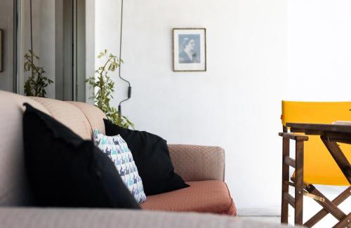 Neapoli Apartment | 6th floor loft in Exarcheia
