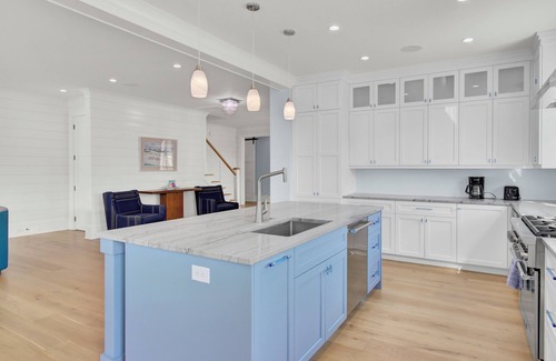 Isle of Palms House | 7 Beachwood East by AvantStay | Ocean Views, Hot Tub, 7BDR