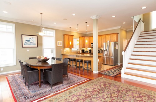 Country Club Estates House | 7 Bed/4.5 Bath, 3 1/2 blocks to beach - Great location