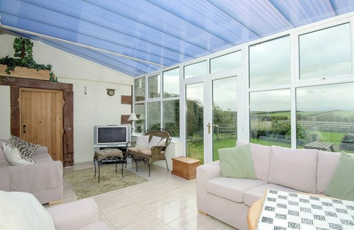 Maryport Cottage | 7 bedroom accommodation in Edderside, near Allonby