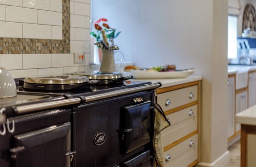 Llandegla Cottage | 7 bedroom accommodation in Llandegla, near Wrexham