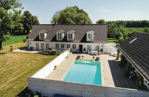 Ryslinge House | 7 bedroom awesome home in ørbæk