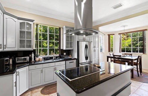 Loxahatchee House | 7 Bedroom Equestrian Haven