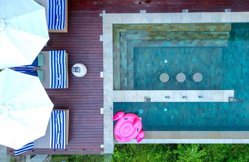 Praya Barat Villa | 7-Bedroom Luxury Pool Residence, Selong Belanak Ocean View, Selong Selo Resort