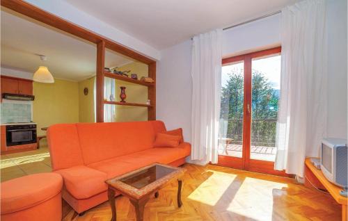 Crni Kal House | 7 Bedroom Pet Friendly Home In Crni Kal