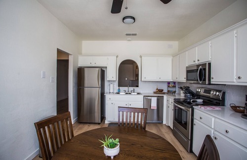 Lubbock House | 7 Beds by University & Hospitals sleeps 10