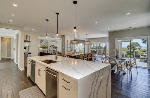 South Beach House | 7 Black Duck- Oceanfront, 9 Bedrooms, Large 30 ft x 18.ft Private Pool & Spa.