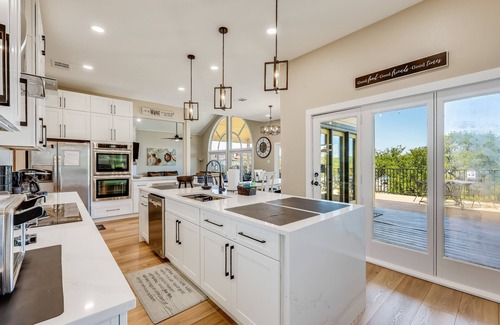 Highland Lake Estates House | 7 BR Lakefront Huge Estate-sleeps 14 adults+6/8 kids,boat dock,cliff jump+kayaks
