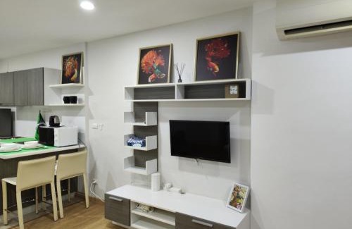 Kata Apartment | 7 Floor - Mountain view Studio room at OZC near Kata beach