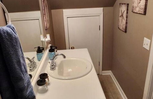 Guntersville Ski Chalet | 7. gorgeous creekfront lodge