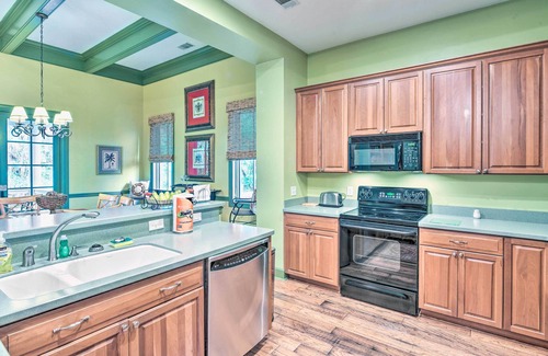 Bluffton Cottage | 7 Mi to Beach: Bluffton Cottage w/Furnished Patio