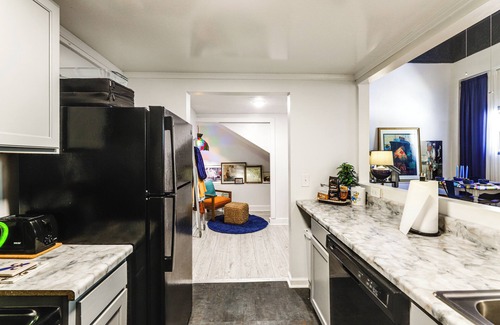 Cincinnati Apartment | 7 Mi to Dtwn: Charming Couple's Cove in Cincinnati