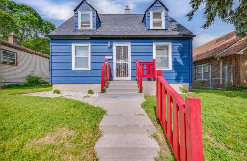 Milwaukee House | 7 Mi to Historic Third Ward Home in Lincoln Park!