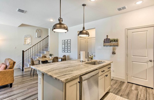 Frisco House | 7 Mi to Lewisville Lake: Family Townhome in Frisco