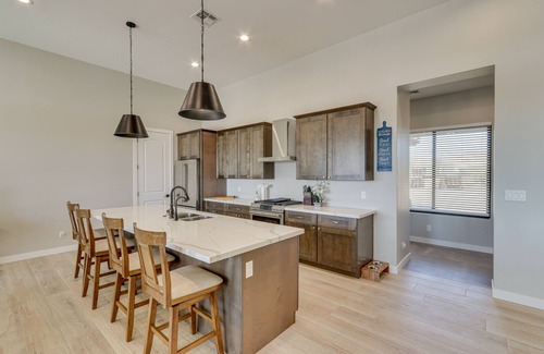 Apache Junction House | 7 Mi to Lost Dutchman: Home w/Pool + Patio!