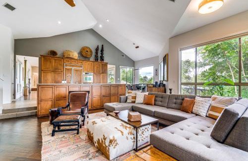 Peyton Brook At Rob Roy House | 7 Mi to Zilker Park Oasis with Pool and Patio