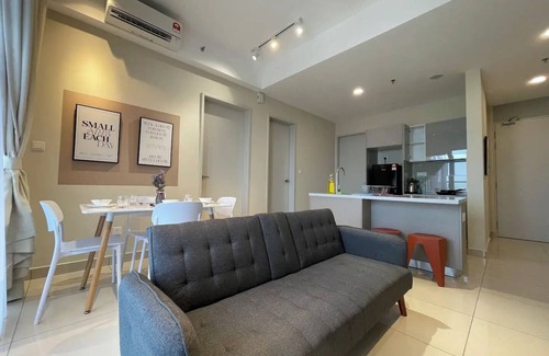 Kuala Lumpur House | 7 min to IKEA - Lalaport - Pool - TRION 7pax 2R2B