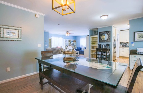 Sunset Point House | 7 Min Walk to the Best Access Point on the Beach! Enjoy Incredible Views from the Solarium.