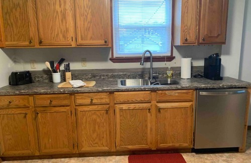 Altoona House | 7 minutes from UPMC Altoona cheerful 2bedroom home