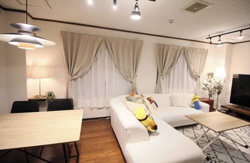 Fukushima House | 7 minutes to USJ Large groupVIP class 230m 3 bathrooms 5 bedrooms 12 beds 7 minutes to N - CRResidence Fukushima/Osaka Ōsaka