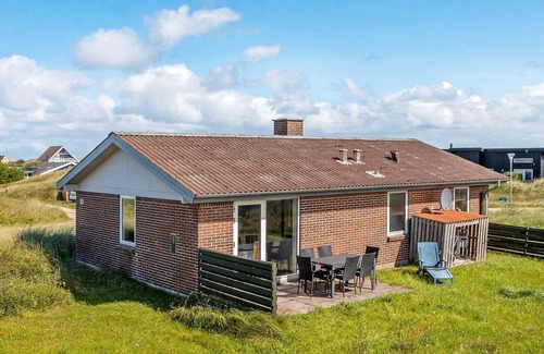 Lild Strand House | 7 person holiday home in Frøstrup