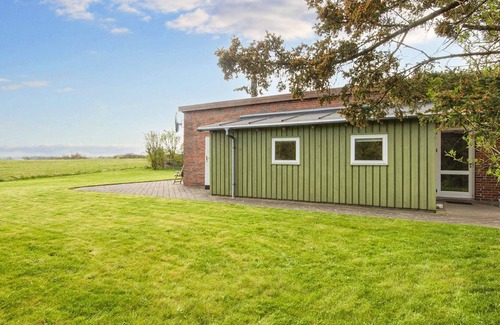 Remmer Strand House | 7 person holiday home in Struer-By Traum