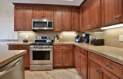 Champion House | 7 Springs - Luxury Southwind Ski-in Ski-Out Mountaintop Townhouse